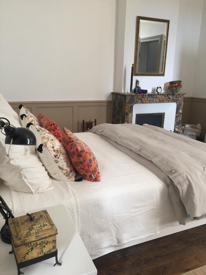 Beautifully Renovated Rooms On Place New York Angulema Exterior foto