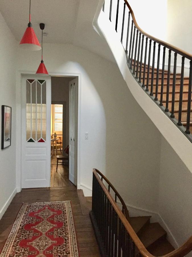 Beautifully Renovated Rooms On Place New York Angulema Exterior foto